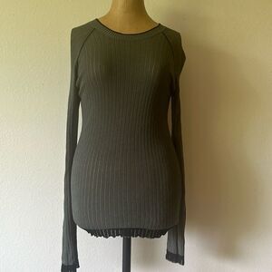 Misha Nonoo sz M grey fine knit sweater out black edging, fabric tag missing